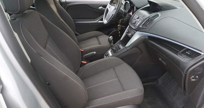 Opel Zafira cena 35500 przebieg: 152000, rok produkcji 2014 z Czerniejewo małe 497